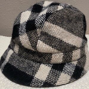 Burberry Wool Logo Check Hat